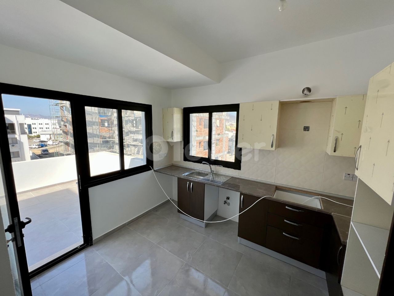 LEFKOŞA GÖNYELİ 'de SATILIK 2+1 PENTHOUSE DAİRELER ! (kuzey - batı ve güney - doğu)