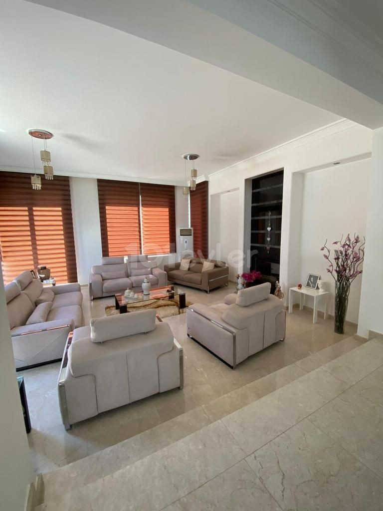 MAGNIFICENT VILLA IN THE HEART OF LEFKOŞA  ** 