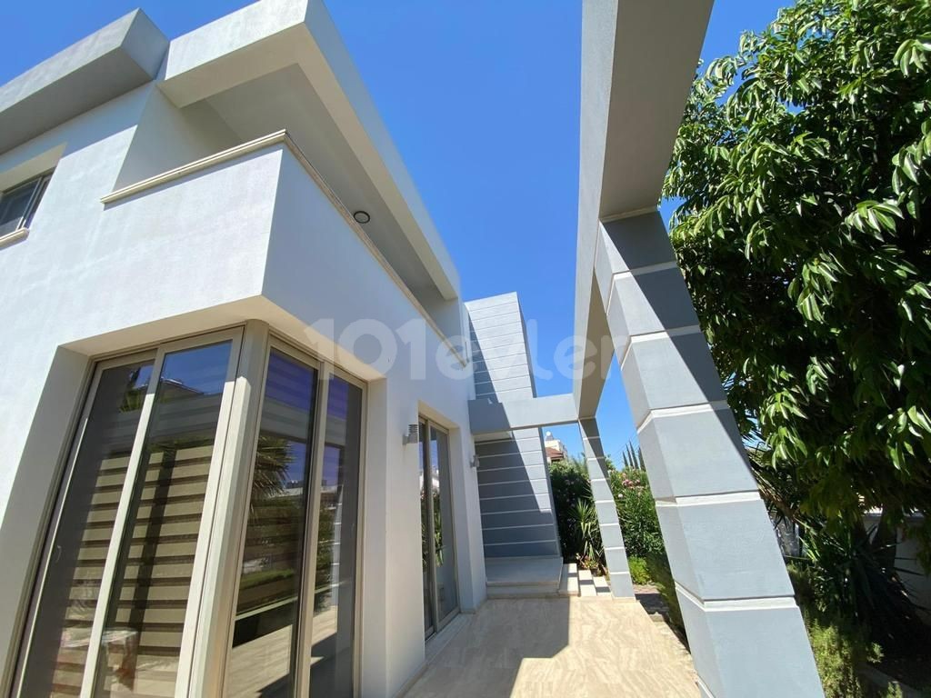 MAGNIFICENT VILLA IN THE HEART OF LEFKOŞA  ** 