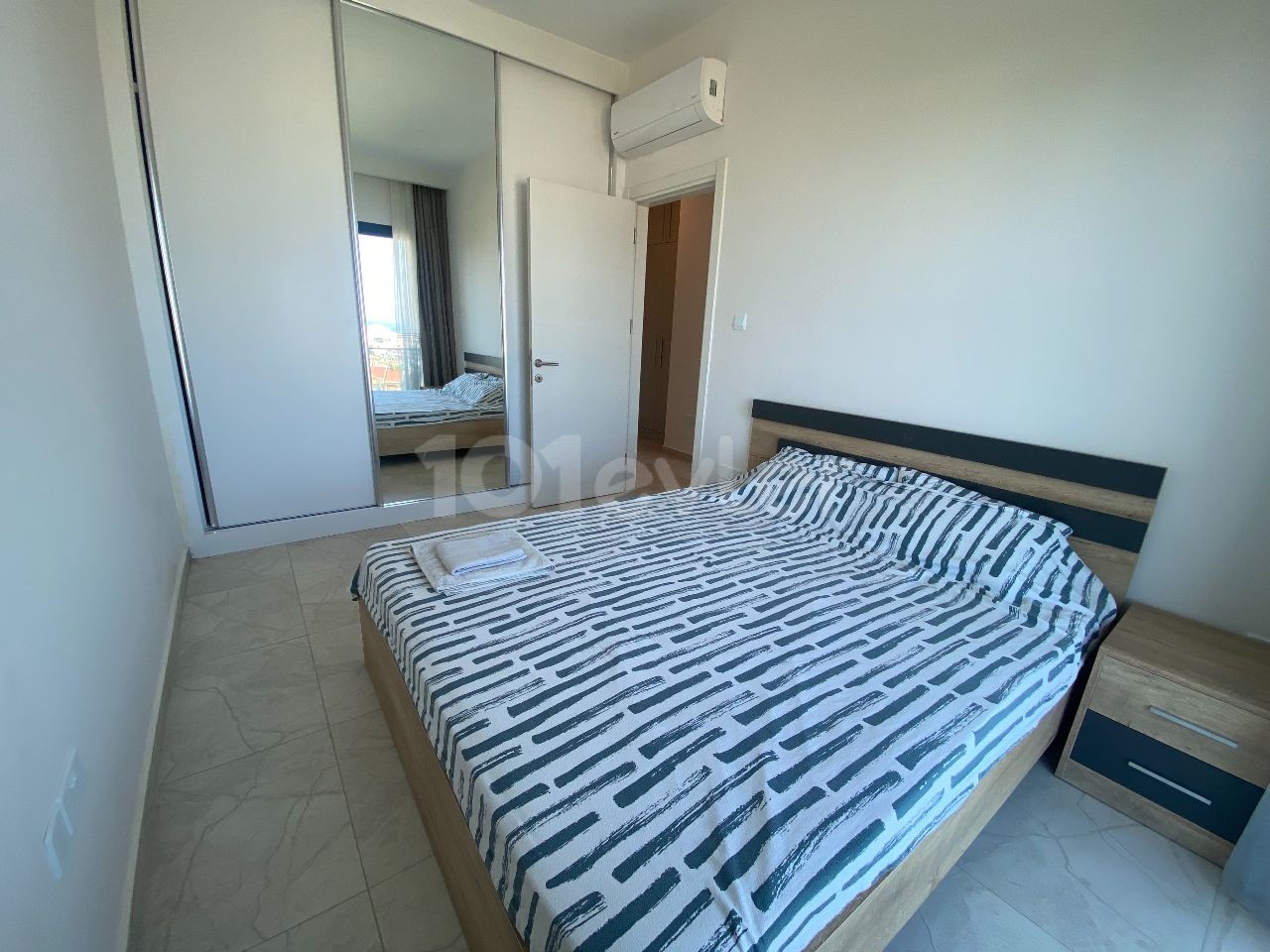 Fully Furnished 2+1 Flat for Rent with Sea View in Kyrenia Center!