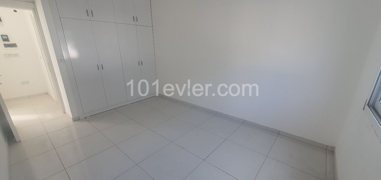 KYRENIA £200 UNFURNISHED FLAT FOR RENT ** 