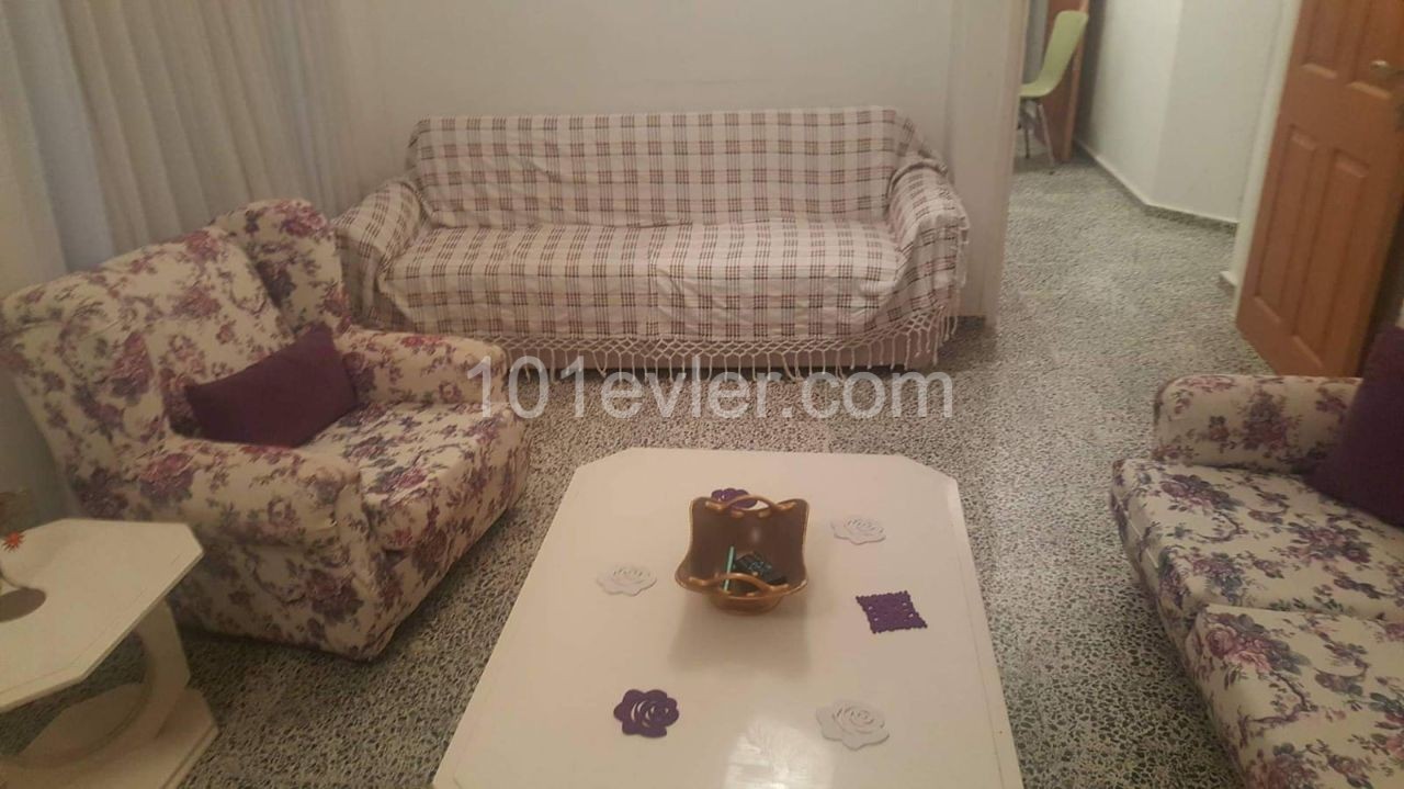 2+1 spacious flat in the center of Nicosia Gonyeli ** 