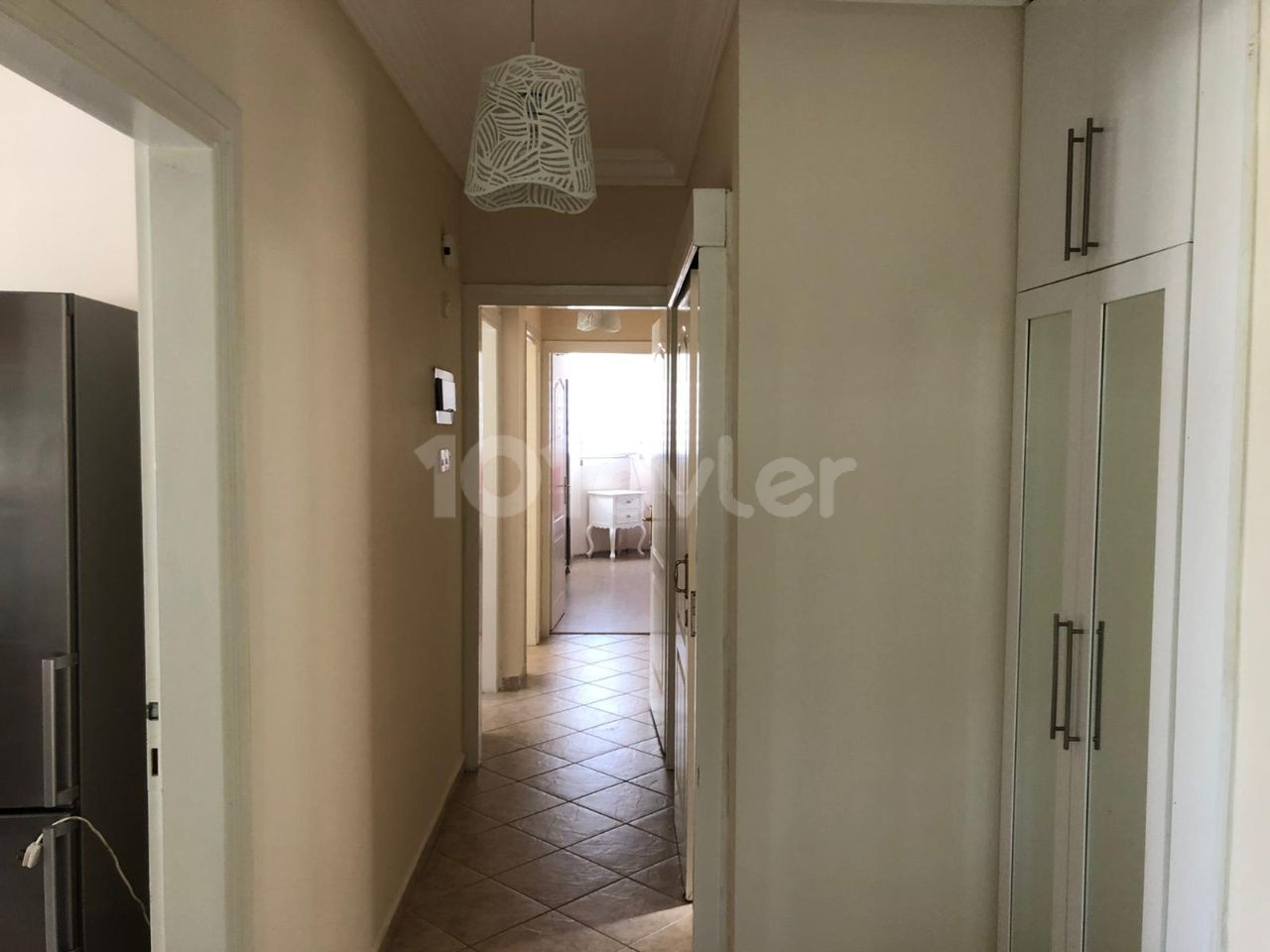 3-1 large fully furnished flat in the center of Kyrenia ** 