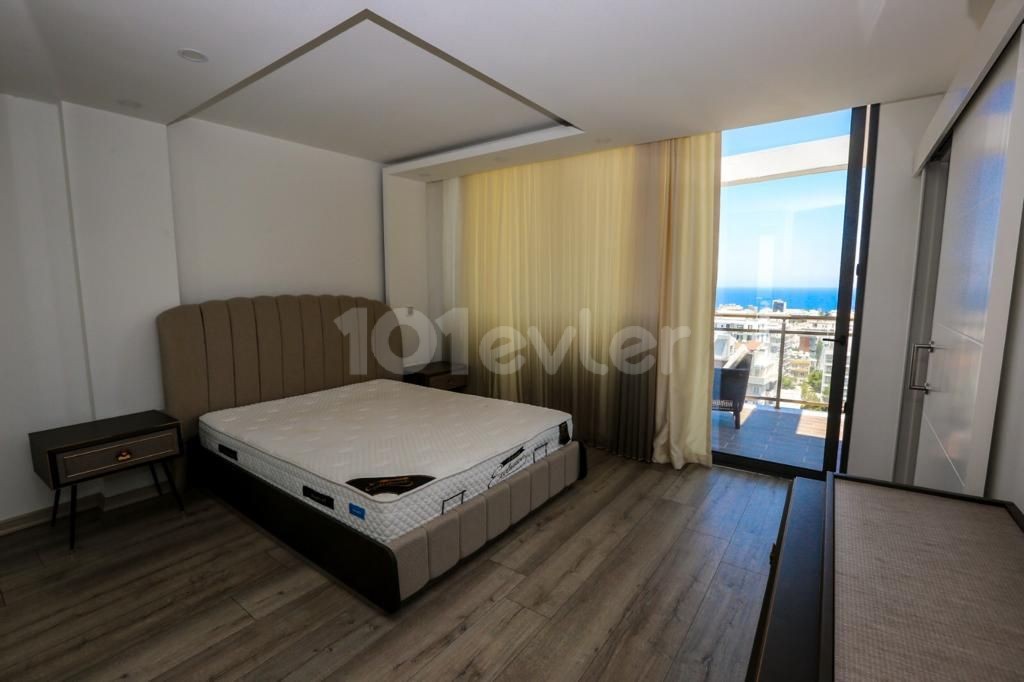 3+1 Penthouse zur Miete in Kyrenia