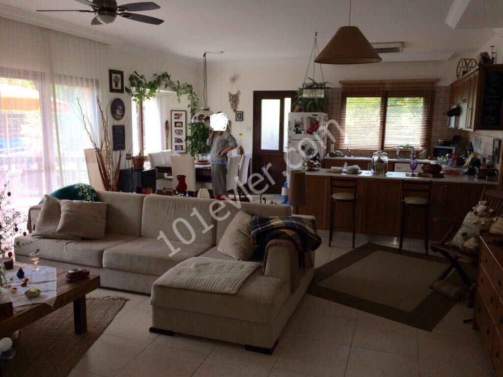 3 + 1 LUXURY APARTMENT WITH FIREPLACE, GARDEN, SPECIAL DESIGN FOR SALE IN DOGANKOY 140 SQUARE METERS OF LIVING SPACE 1 SPACIOUS HALL + OPEN KITCHEN + WHITE GOODS 2 BATHROOMS + WC 4 SPACIOUS BALCONIES 3 BEDROOMS SEMI-FURNISHED CENTRAL HEATING COMMUNAL POOL OUTDOOR GARAGE ** 