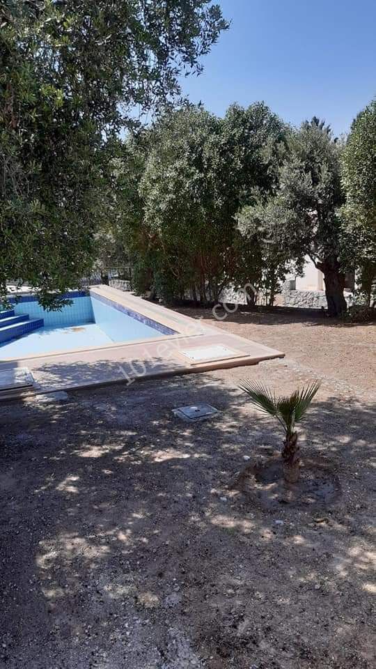 4+1 VILLA ZU VERKAUFEN IN KYRENIA OZANKÖY DE TURK KOCHANLI REF157 ** 