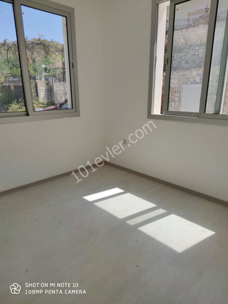 3+1 Wohnung zum Verkauf in Kyrenia Lapta REF 517 ** 