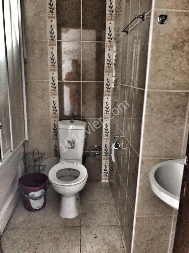 Flat To Rent in Alsancak, Kyrenia