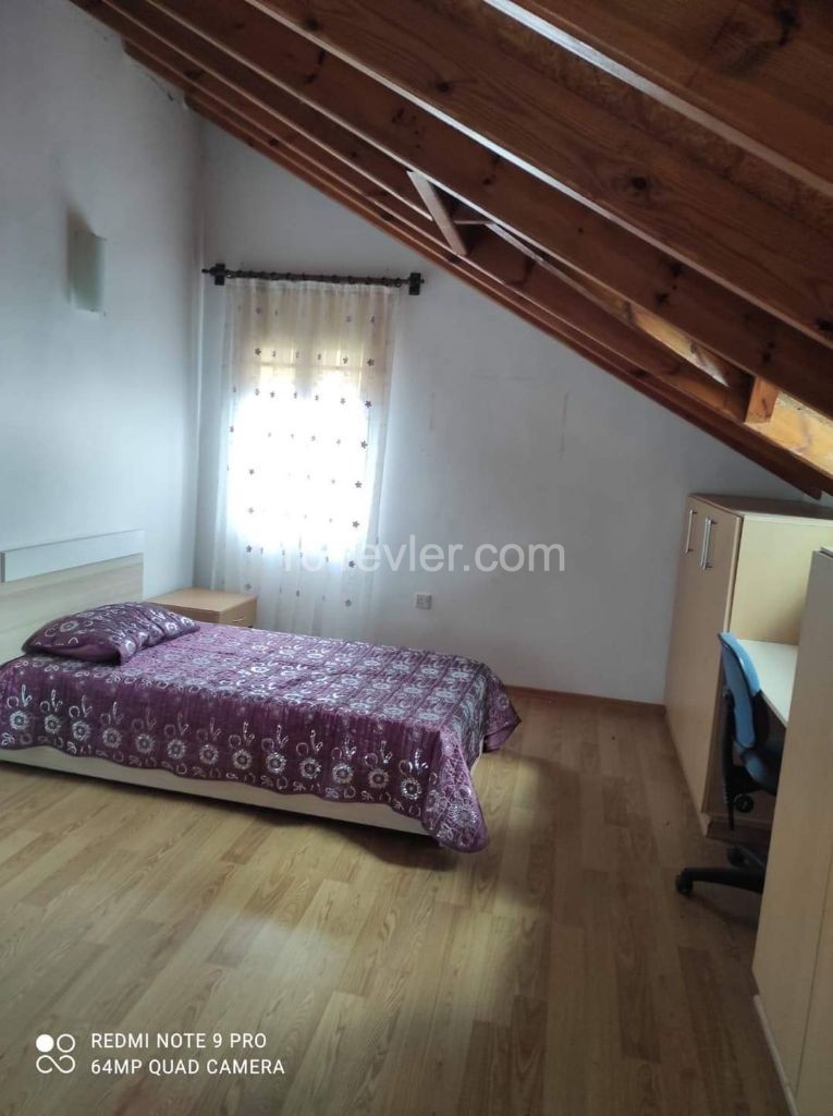 LAPTADA OTELLER BÖLGESINDE, DENİZ KENARINDA,  MUHTEŞEM KONUMDA, TRIPLEX VİLLAMIZ SATILIKTIR...  REF 097