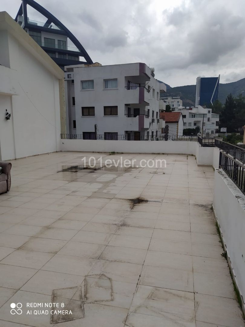 Girne Merkezde Uygun Fiyatlı Satılık 3+1 Penthouse Daire  REF838