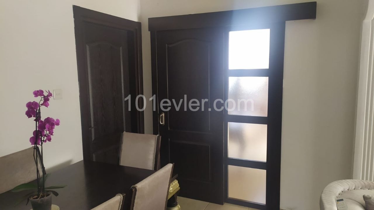 GİRNE  BOĞAZ BÖLGESİNDE SATILIK 3+1 DAİRE REF1026