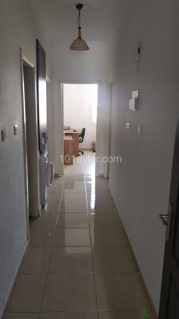 3+1 WOHNUNG ZU VERKAUFEN IN KYRENIA BOSPORUS REF1026 ** 