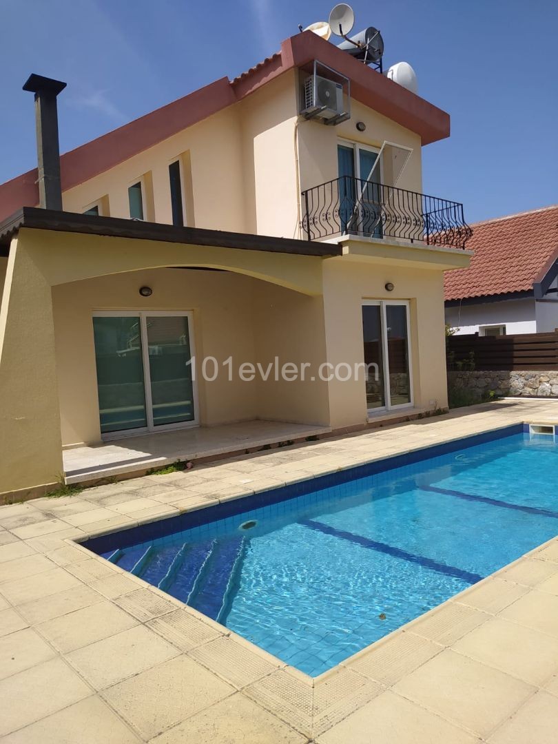 3+1 VILLA ZU VERMIETEN IN KYRENIA KARSIYAKA ** 