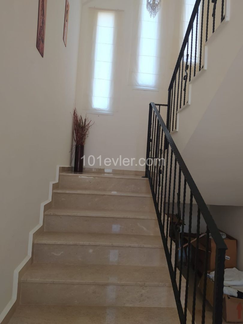 3+1 VILLA ZU VERMIETEN IN KYRENIA KARSIYAKA ** 