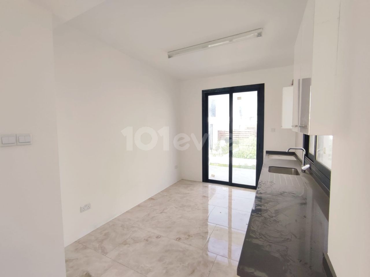 VILLAS FOR SALE IN KYRENIA CHATALKOY ** 