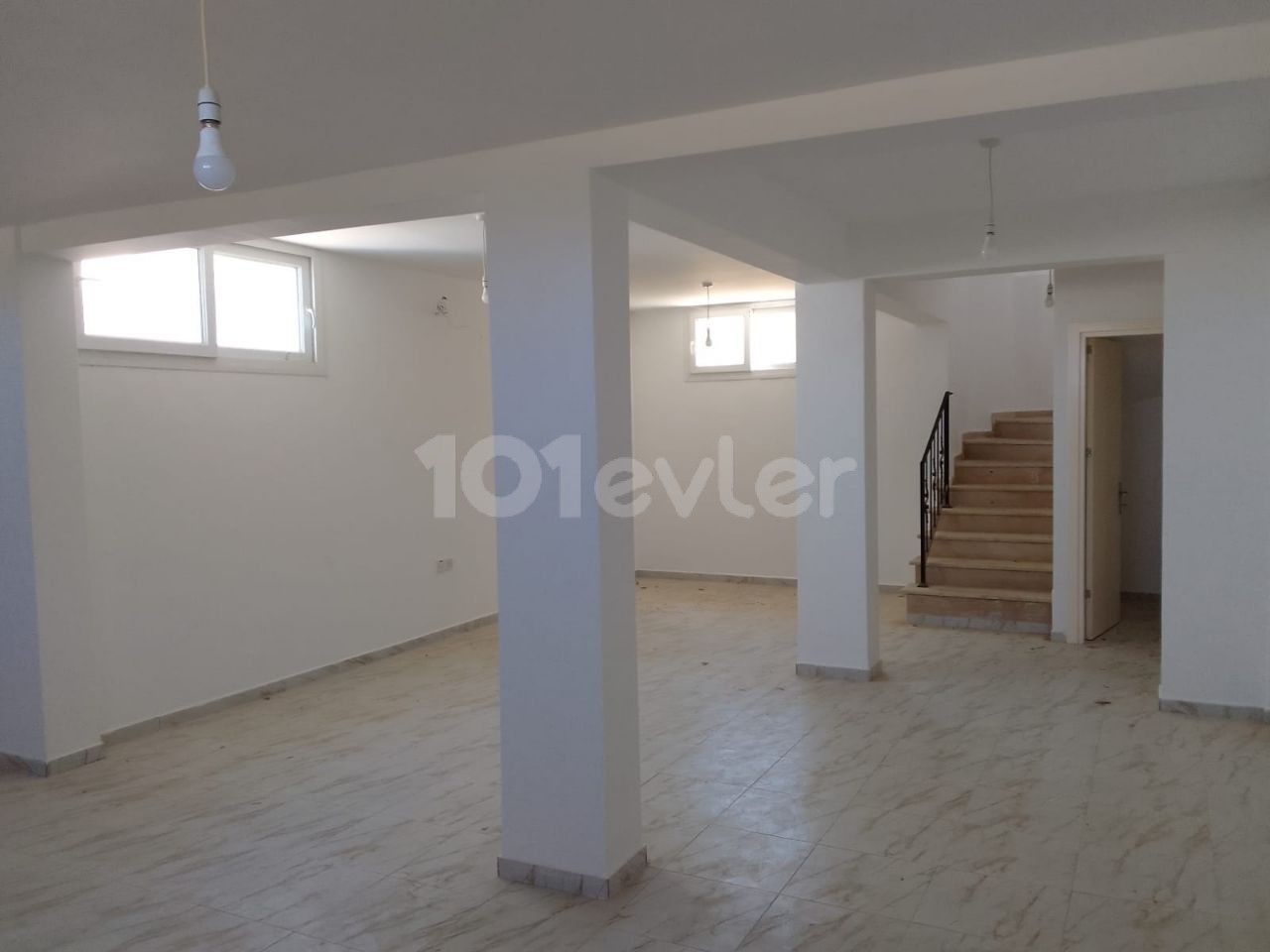 KYRENIA KARSIYAKA 3 + 1 VILLA ** 