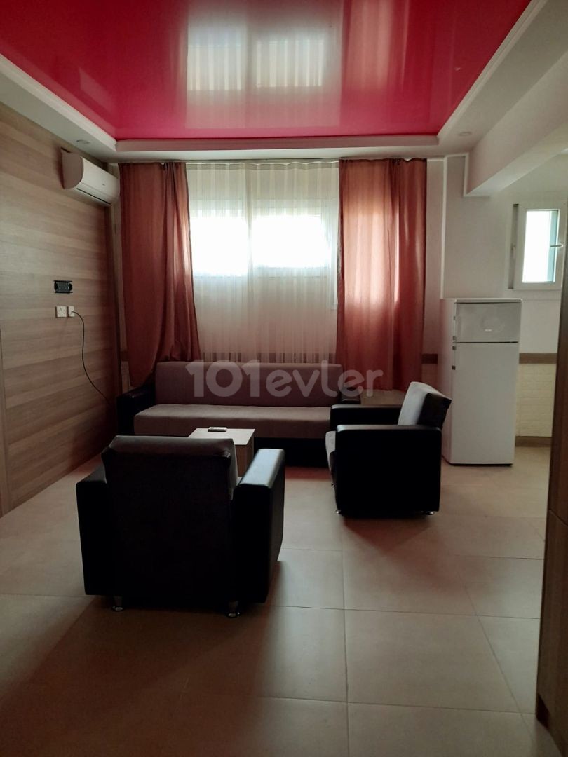 Flat To Rent in Karşıyaka, Kyrenia