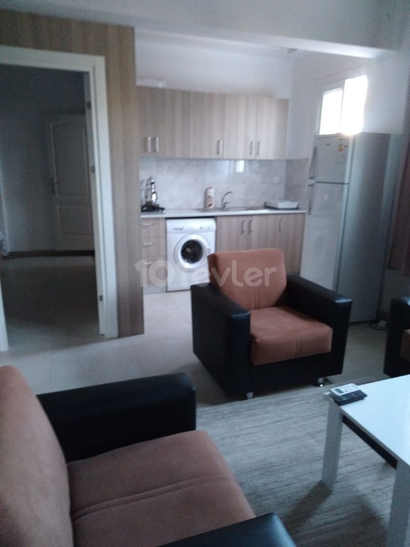 Flat To Rent in Karşıyaka, Kyrenia