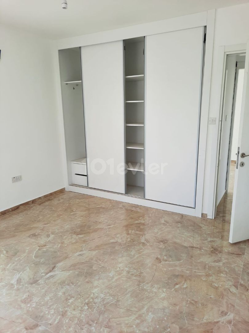 FOR SALE IN ALSANCAK 2+1 WALKING DISTANCE TO THE SEA