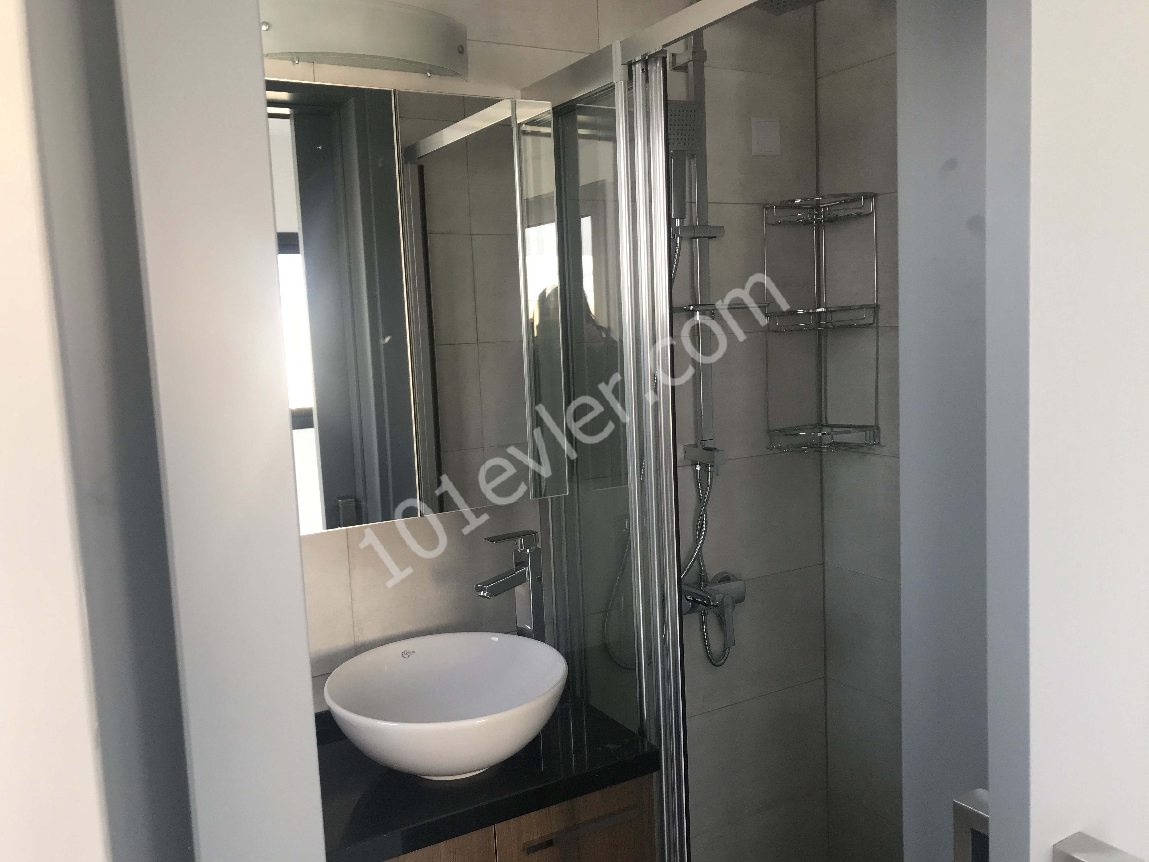 Lefkoşa Gönyeli’de Lüks 2+1 95+30 m2 Penthouse  64.900 STG