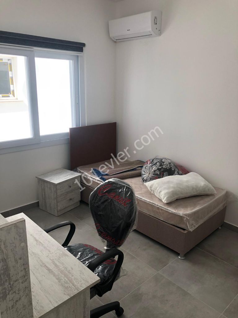 Lefkoşa Gönyeli'de Full Eşyalı Ultra Lüks Yeni 2+1 6 Aylık Ödemeli Kiralık Daire 300 STG