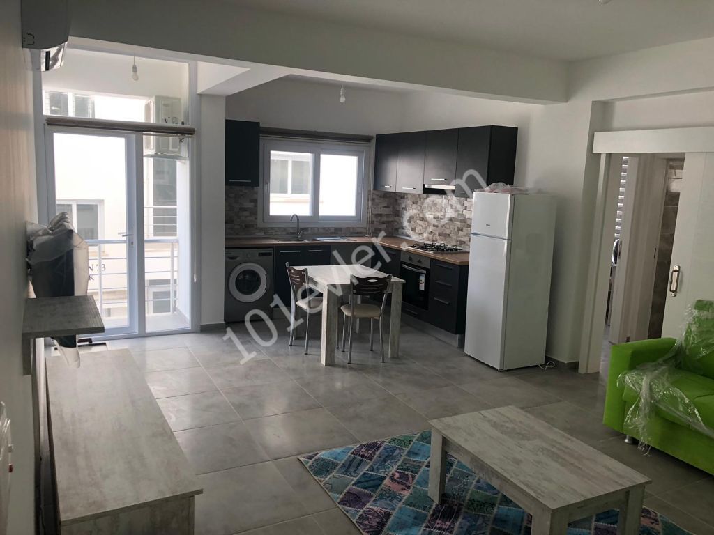 Lefkoşa Gönyeli'de Full Eşyalı Ultra Lüks Yeni 2+1 6 Aylık Ödemeli Kiralık Daire 300 STG