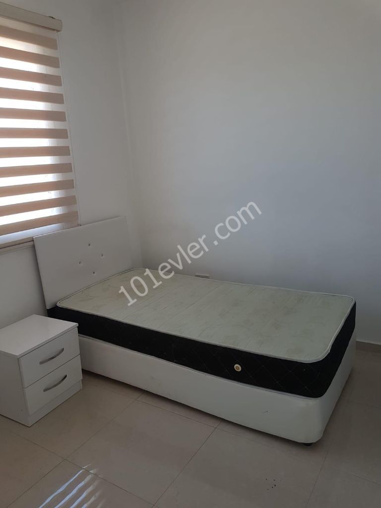 Lefkoşa Göçmenköy'de Full Eşyalı 3 Ay Peşin Ödemeli 2+1 Kiralık Daire 300 STG