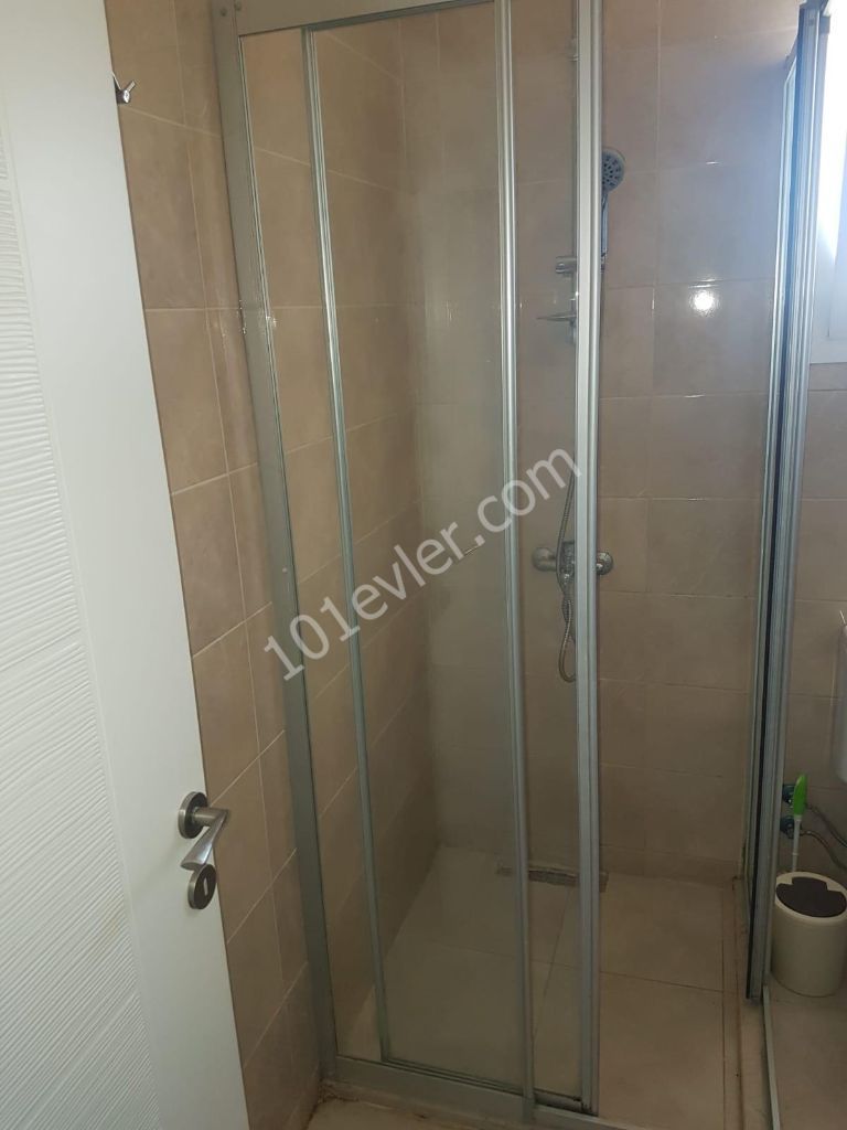 Lefkoşa Göçmenköy'de Full Eşyalı 3 Ay Peşin Ödemeli 2+1 Kiralık Daire 300 STG