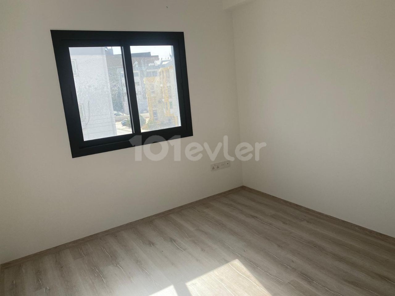 Lefkoşa Ortaköy’de Satılık 3+1 Daire 128 m2 Ve 2+1 Penthouse 110+16 m2 Teras 78.000 STG