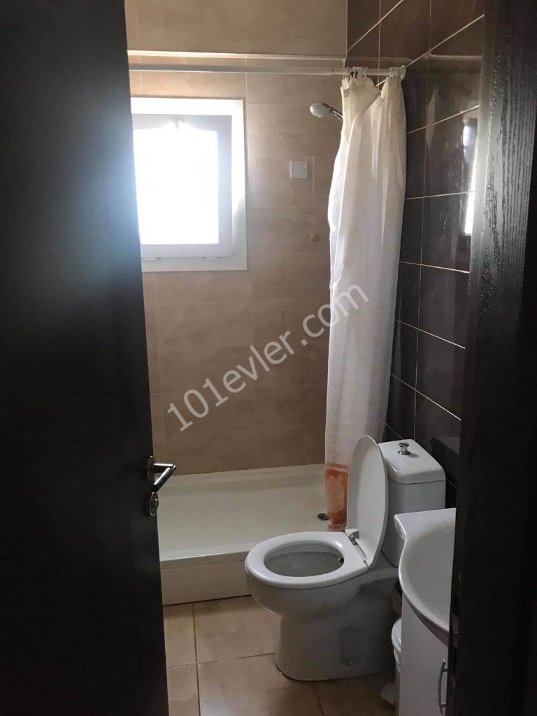 Lefkoşa Ortaköy'de Lemar Market Arkası Merkezi Konumda 2+1 Kiralık Daire 170 STG