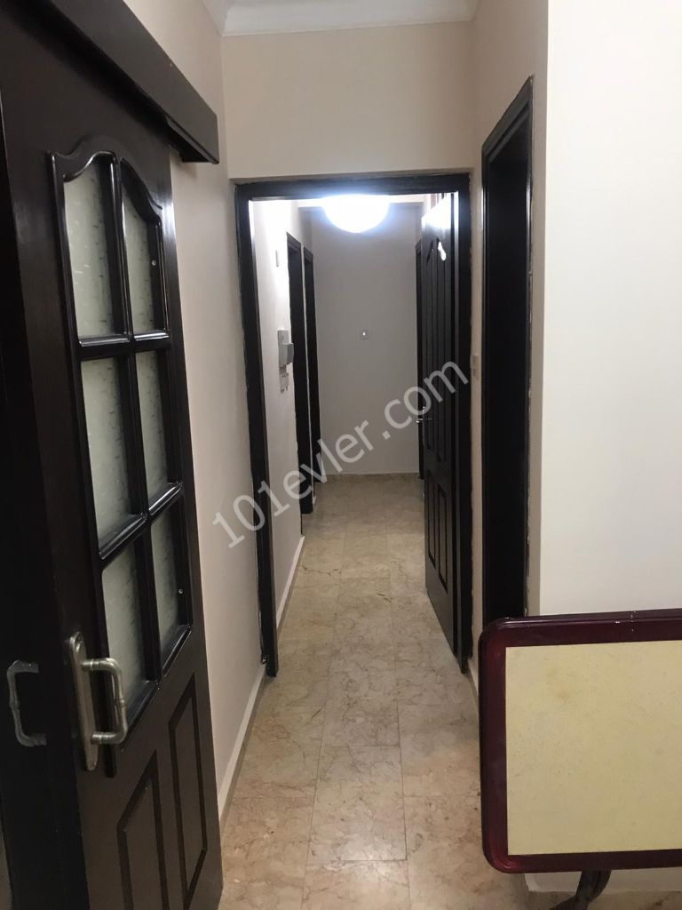 Lefkoşa Ortaköy'de 3+1 Full Eşyalı Aylık Ödemeli Kiralık Daire 2.500 TL