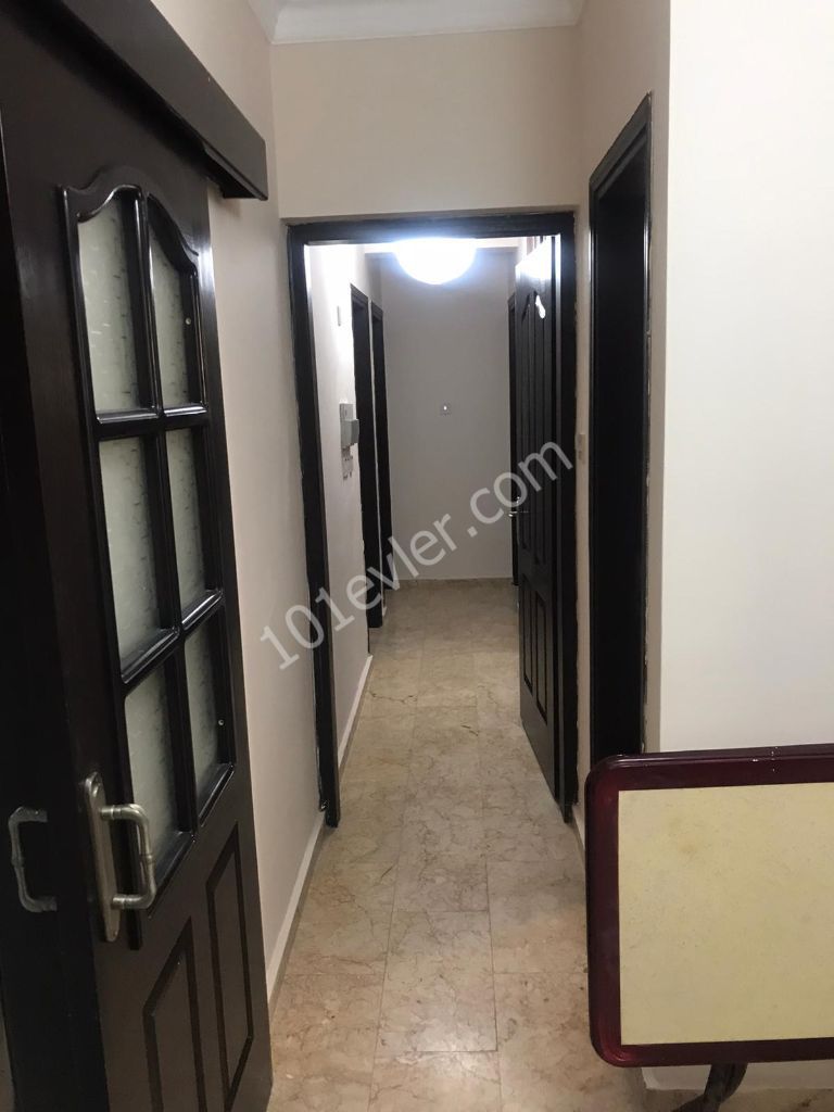 In Nicosia Ortaköy 3+1 Fully Furnished Monthly Paid Apartment For Rent 3.000 TL