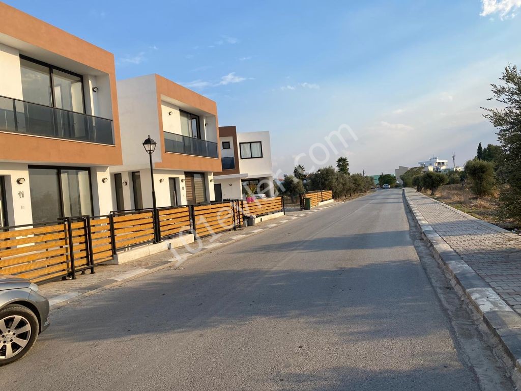 Lefkoşa Minareliköy'de 3+1 , 150 m2 Satılık Müstakil Dubleks Ev 69.000 STG