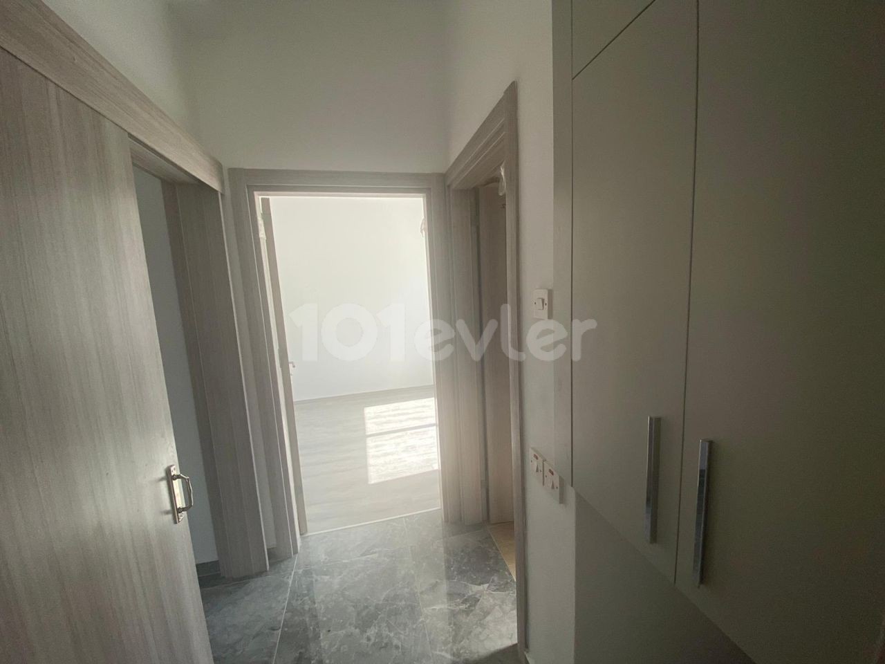 2 + 1.85 m2 Ground Floor Apartment for Sale in the Center of Nicosia Mitreeli 50.000 STG ** 