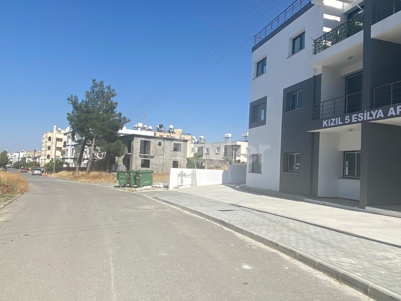 2 + 1.85 m2 Ground Floor Apartment for Sale in the Center of Nicosia Mitreeli 50.000 STG ** 