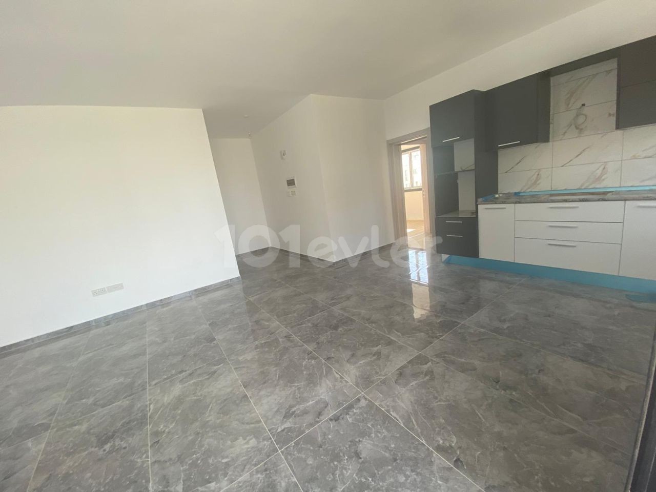 Penthouse Apartment for Sale in Nicosia Mitreli 2 + 1, 85 m2 + 70 m2 (Terrace) in the Central Location 60.000 STG ** 