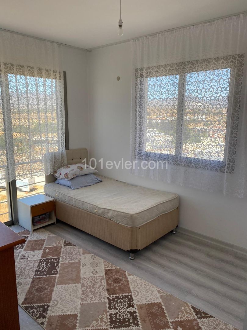 Lefkoşa Gönyeli'de 2+1, 85 m2 Full Eşyalı, Aylık Ödemeli Kiralık Daire 2.500 TL