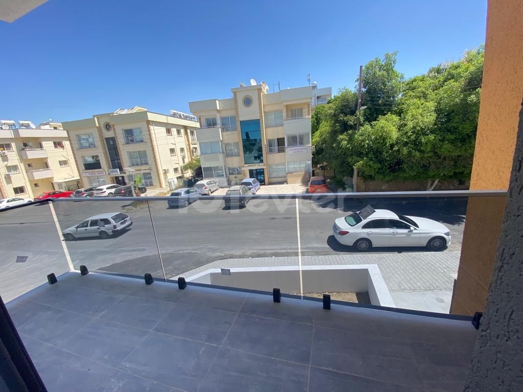 3+1 Ground Floor Apartment with Garden for Sale in Kucuk Kaymakli Within Walking Distance of the Schools Road 75.000 STG ** 