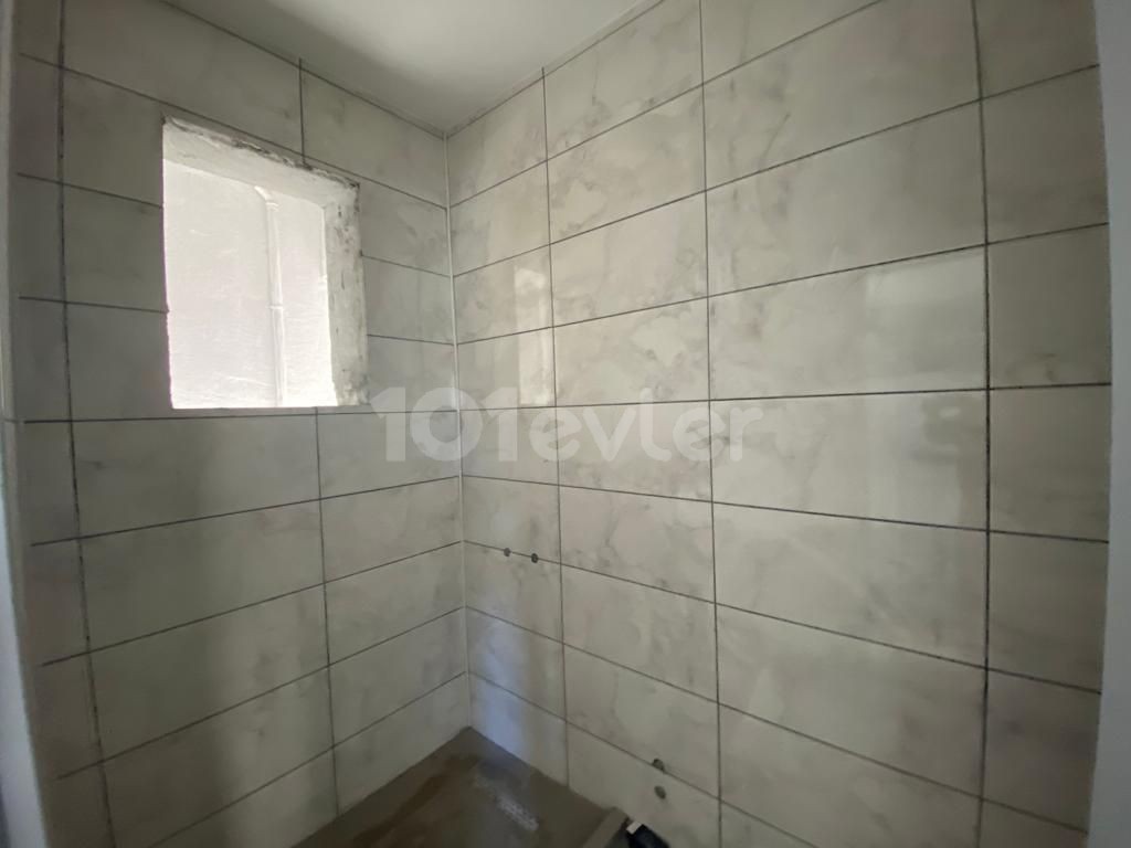 3+1 Ground Floor Apartment with Garden for Sale in Kucuk Kaymakli Within Walking Distance of the Schools Road 75.000 STG ** 