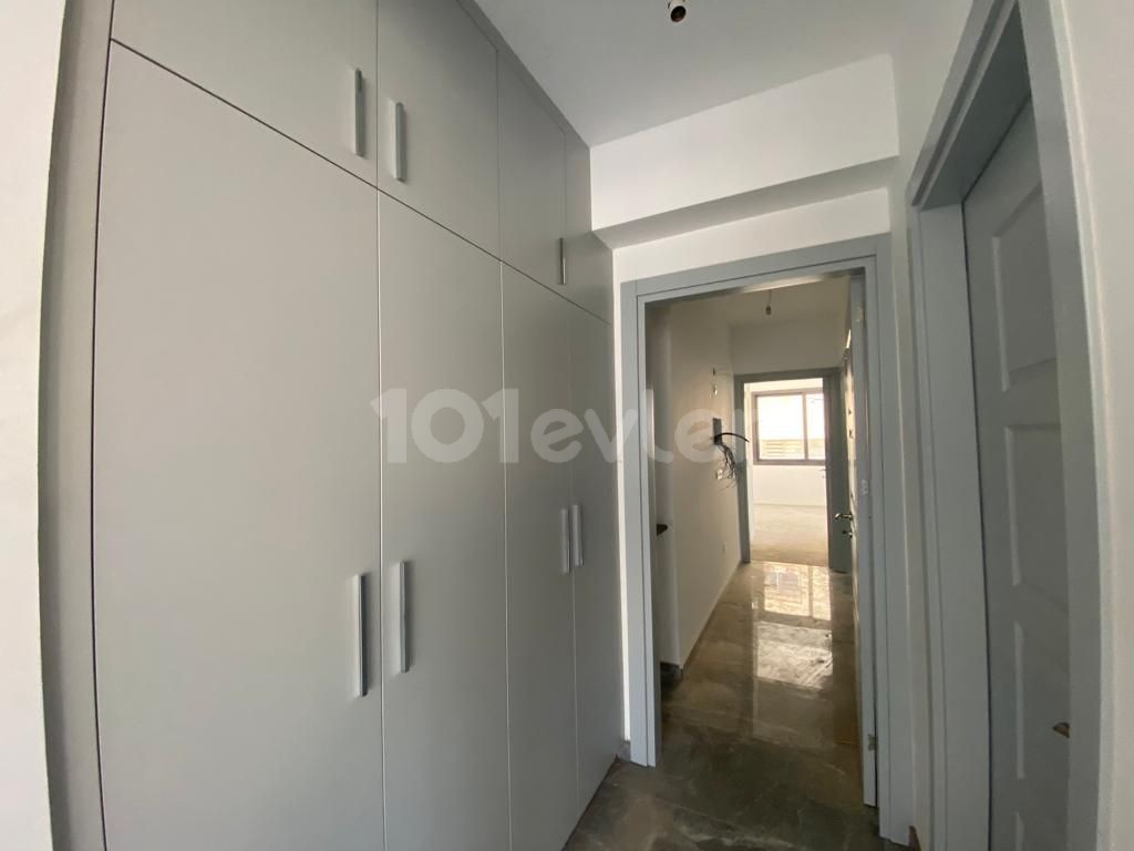 3+1 Ground Floor Apartment with Garden for Sale in Kucuk Kaymakli Within Walking Distance of the Schools Road 75.000 STG ** 