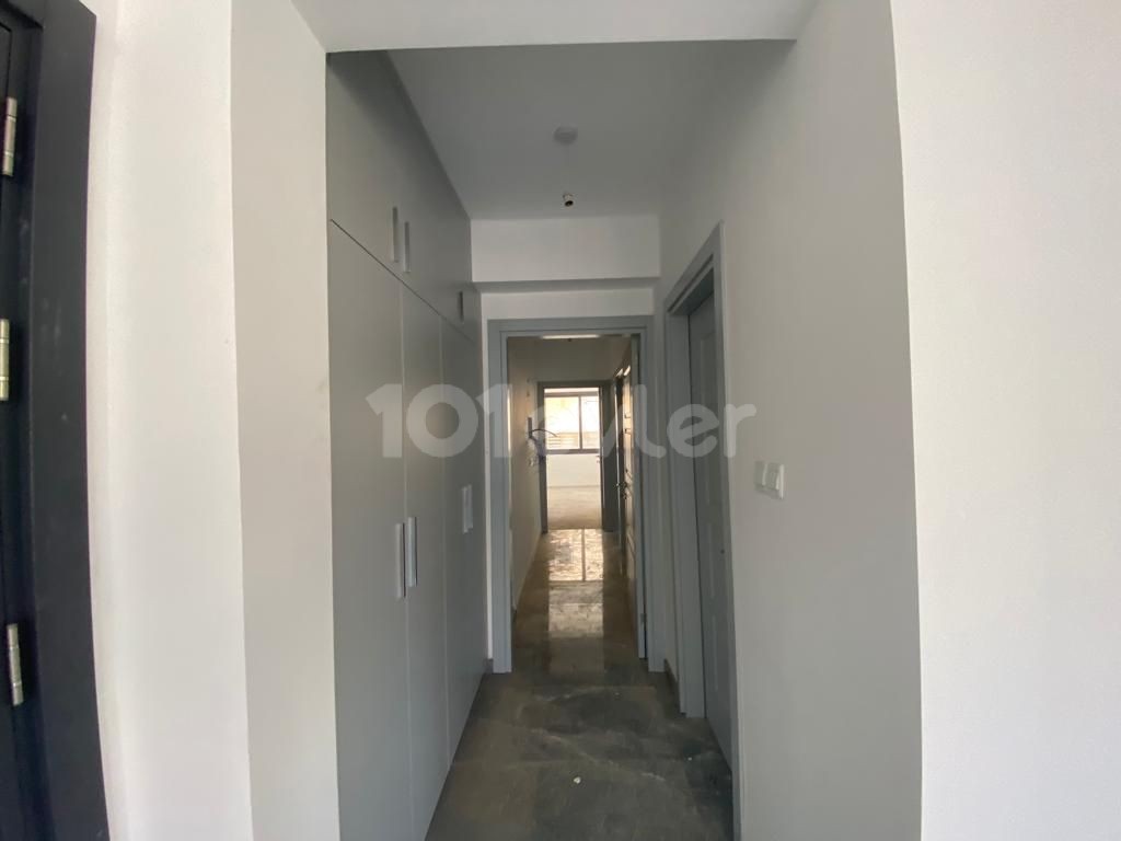 3+1 Ground Floor Apartment with Garden for Sale in Kucuk Kaymakli Within Walking Distance of the Schools Road 75.000 STG ** 