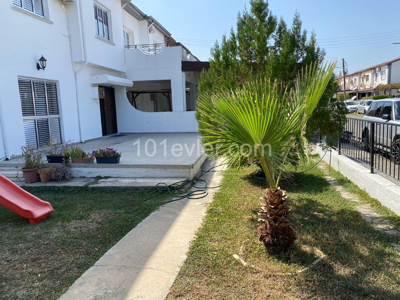 Taşkinköyde 3+ 1 150m2 social housing for sale in a Decked 300m2 plot with full renovation 92,000 stg ** 