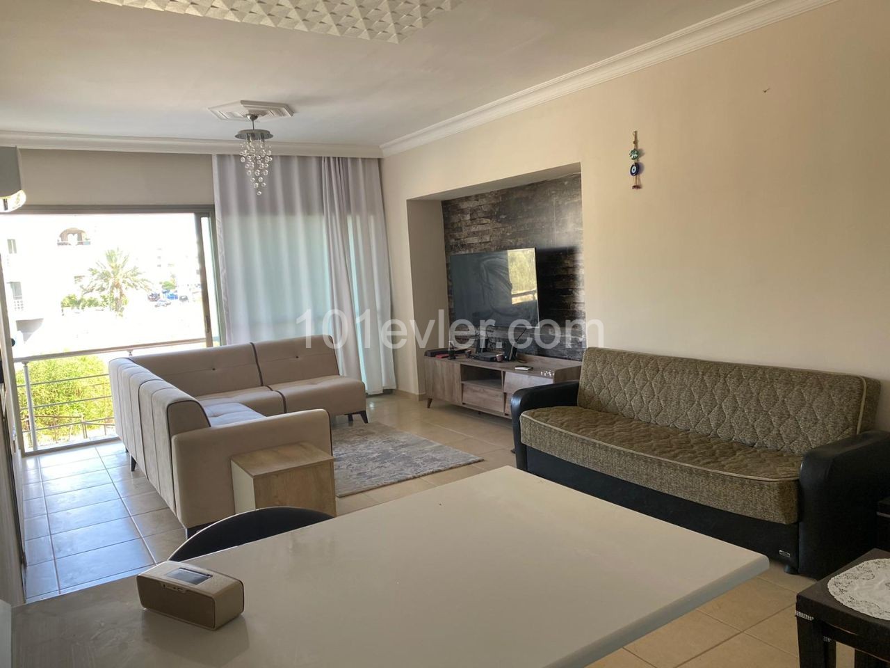 Nikosia Marmara 1. Etage 135 m2 3+1 halb möblierte saubere Wohnung in Türkisch 56.000 stg ** 