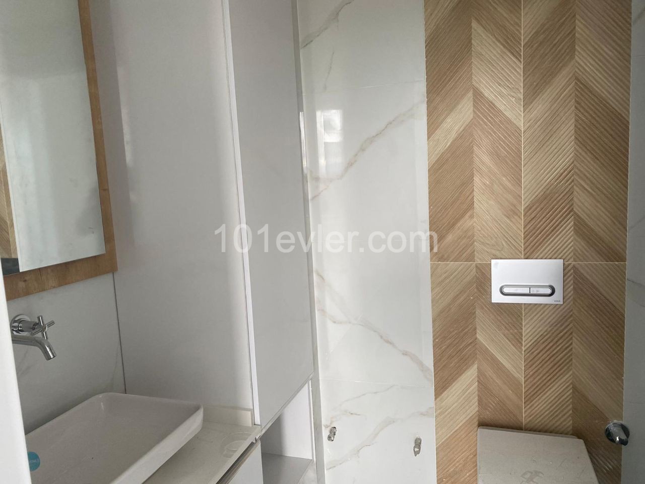 Nikosia Ortaköy mit nicht ausgeschnittenen Blick, Zentralheizung 2+1 90 + 40 Luxus-penthouse zum Verkauf m2 92.000 stg ** 