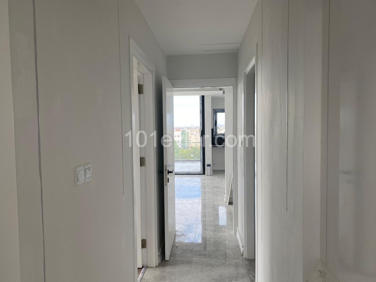 Nikosia Ortaköy mit nicht ausgeschnittenen Blick, Zentralheizung 2+1 90 + 40 Luxus-penthouse zum Verkauf m2 92.000 stg ** 