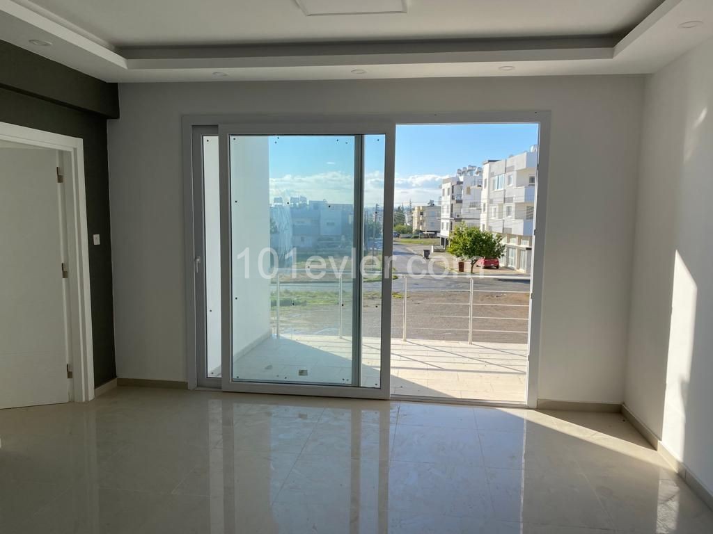 2+1 flat for sale on 1st floor 80 m2 in Hamitköy, Nicosia, with transformer paid, Fully Furnished Rental income of 300stg per month ** 