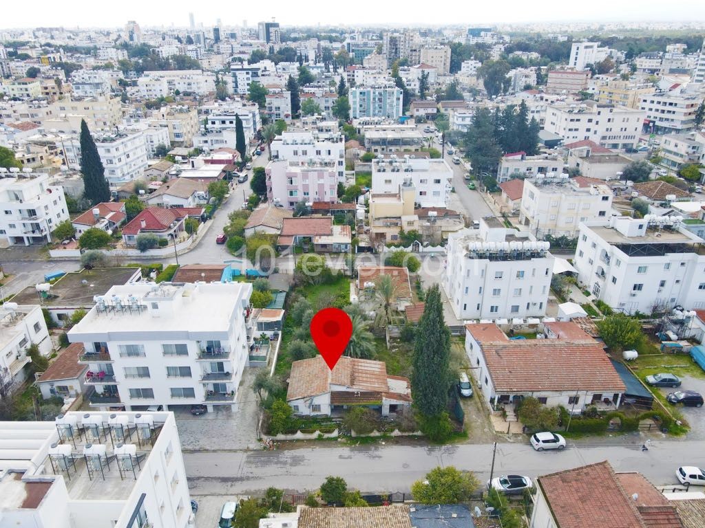 In zentraler Lage in Nikosia Marmara, 548 m2 4 Etagen mit zoning Genehmigung zum Verkauf Türkisches Grundstück 130.000 stg ** 