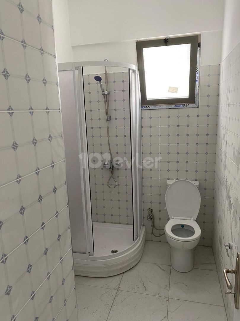 Lefkoşa Kumsalda Eşyalı Kiralık Daire 300stg aylık