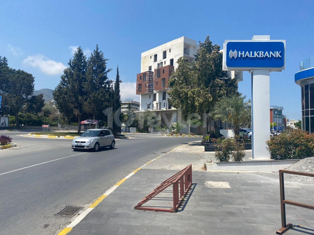 Laden zur Miete im Zentrum von Kyrenia 1,000 stg ** 