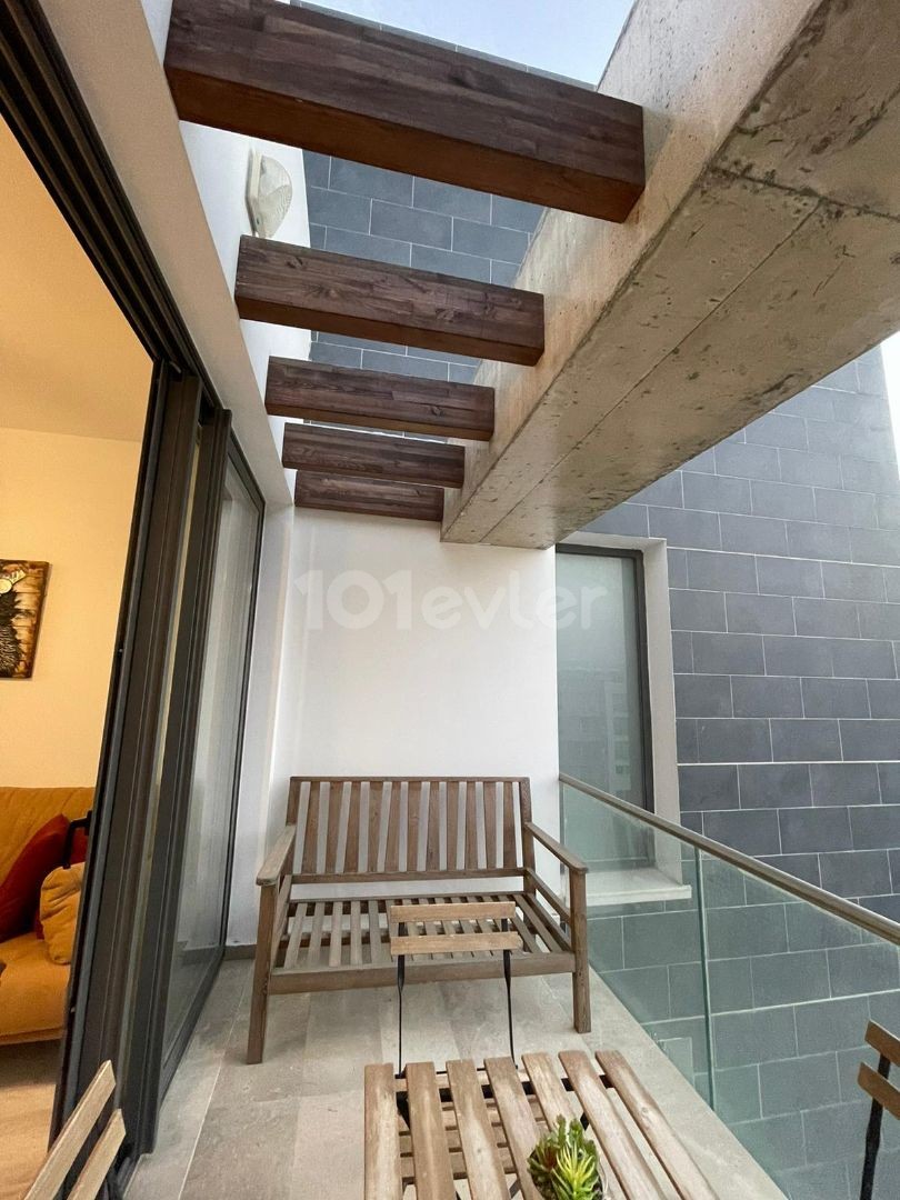 Dereboyunda 2+1 85m2 Modern Furnished and Centrally located apartment for sale 64,900stg ** 